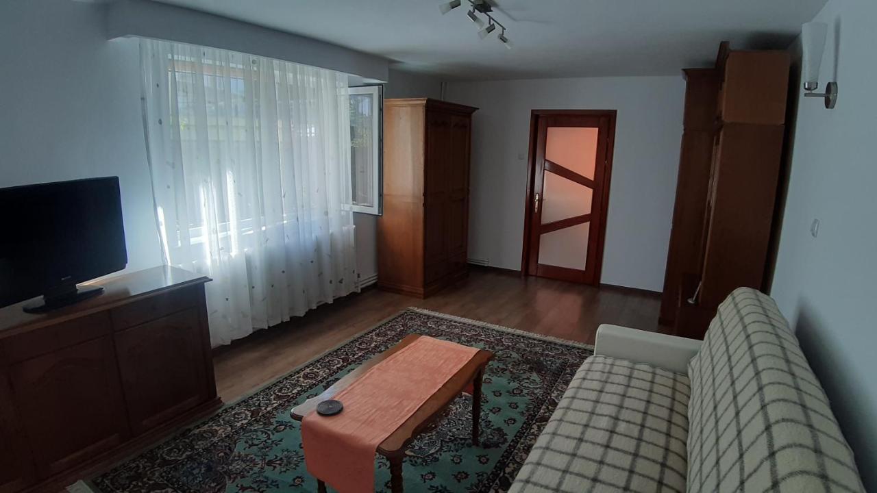Casa Ultracentral Suceava Villa Buitenkant foto