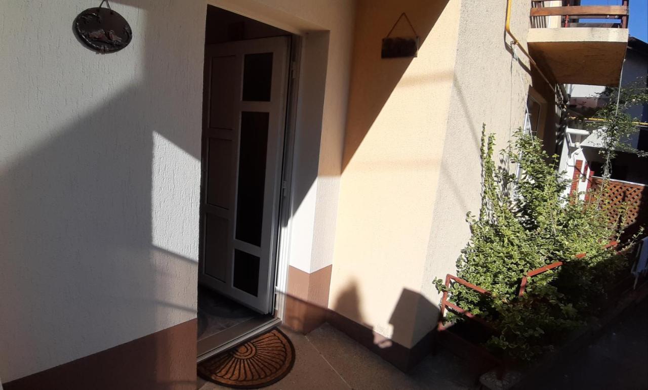 Casa Ultracentral Suceava Villa Buitenkant foto