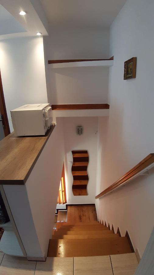 Casa Ultracentral Suceava Villa Buitenkant foto