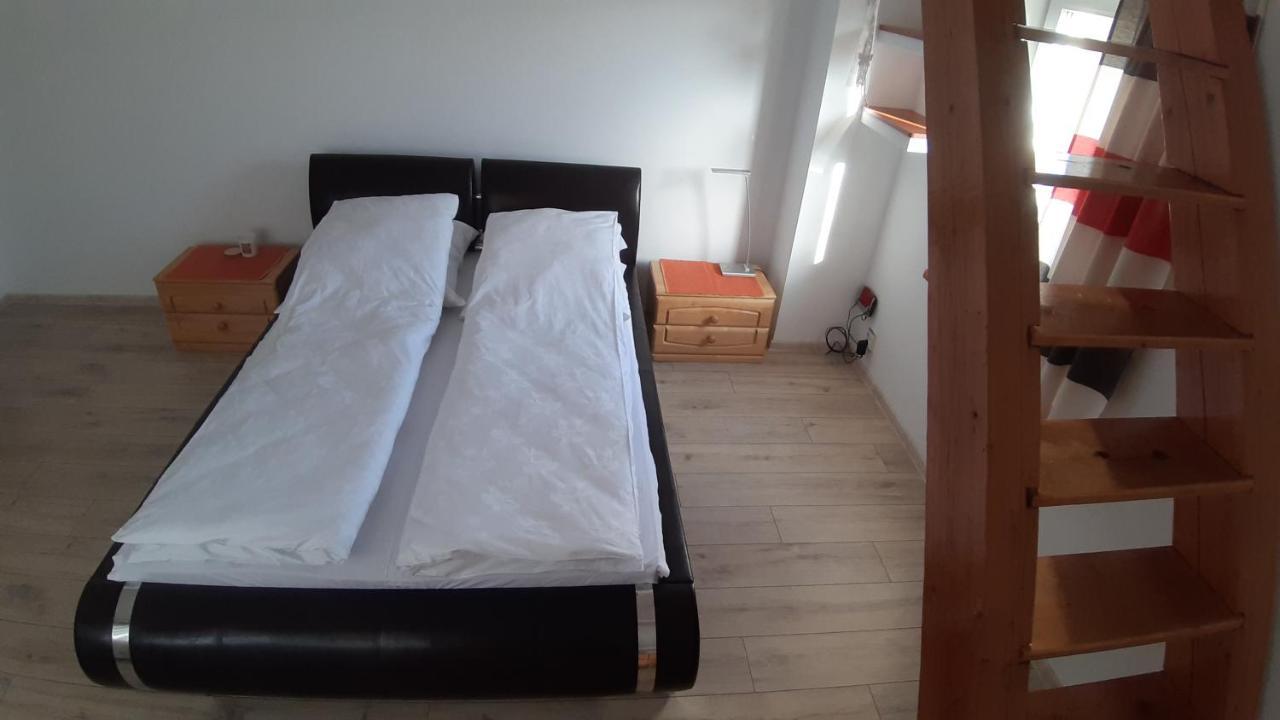 Casa Ultracentral Suceava Villa Buitenkant foto